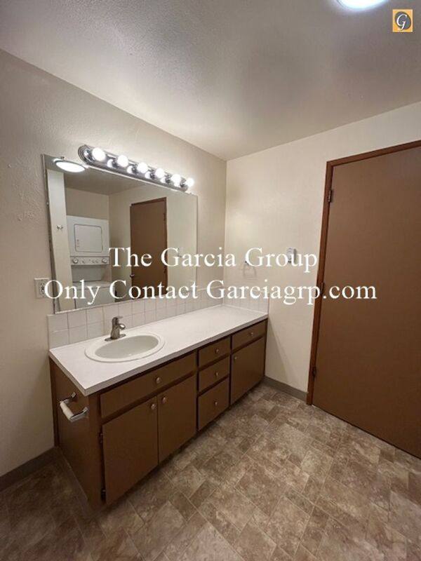 Apartment for rent at 581 Holmes Lane #15, Oregon City, OR 97045