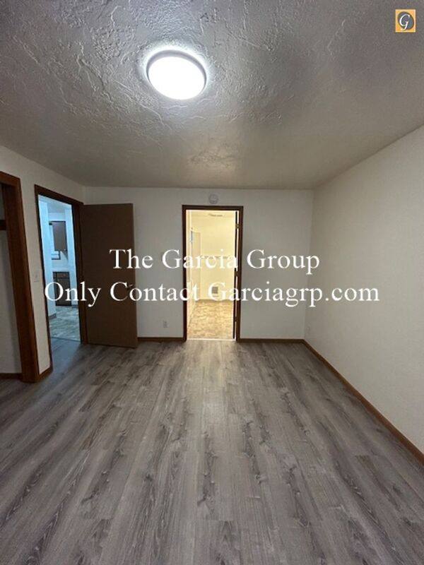 Apartment for rent at 581 Holmes Lane #15, Oregon City, OR 97045