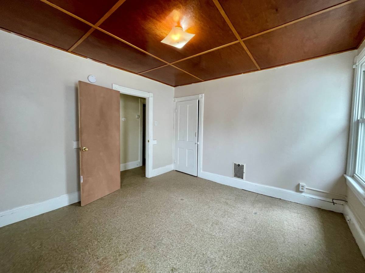 Apartment for rent at 97 York St, Bridgeton, NJ 08302