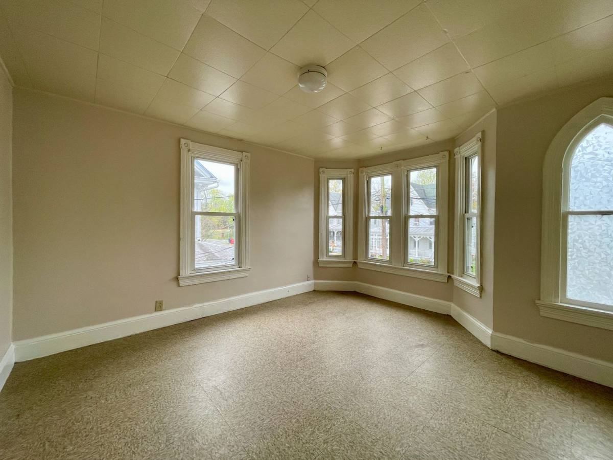 Apartment for rent at 97 York St, Bridgeton, NJ 08302