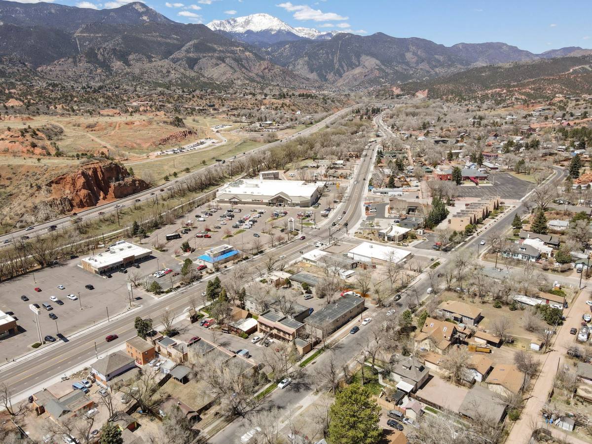 Apartment for rent at 3164 W Colorado Ave, Colorado Springs, CO 80904