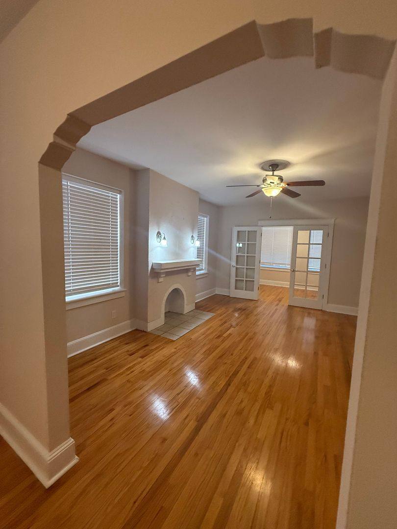Apartment for rent at 511 & 513 Columbia Dr, Tampa, FL 33606
