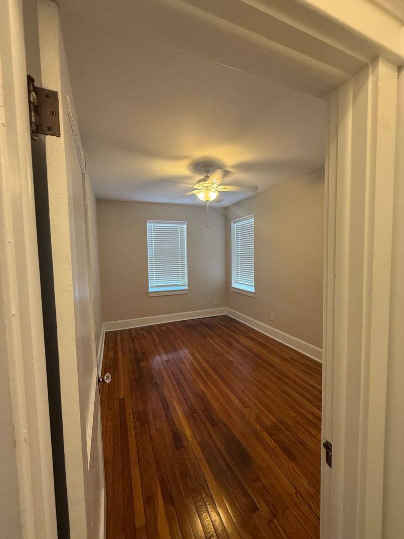 Apartment for rent at 511 & 513 Columbia Dr, Tampa, FL 33606