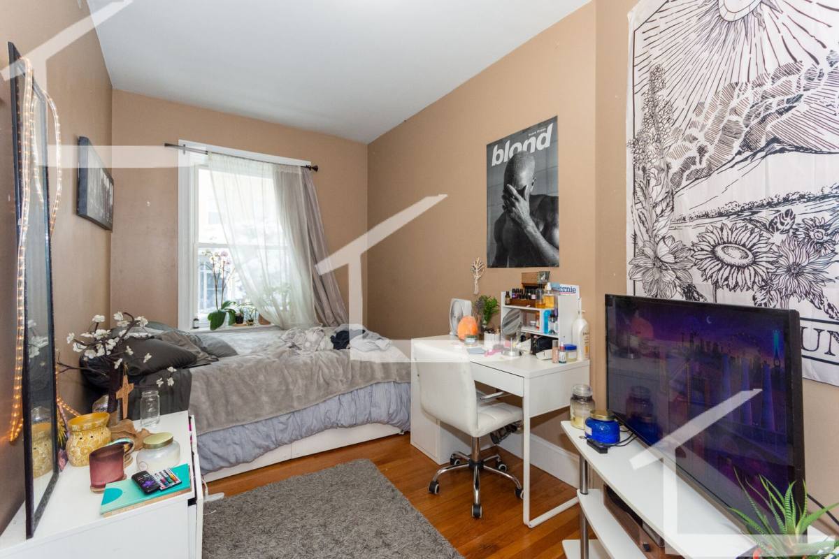 House for rent at 15 Saint Luke's Rd #1, Allston, MA 02134