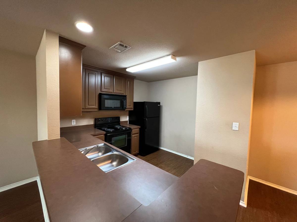 Apartment for rent at 2810 Morgan Lane, Krum, TX 76249