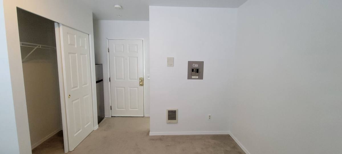 Apartment for rent at 4750 16th Ave NE, Seattle, WA 98105