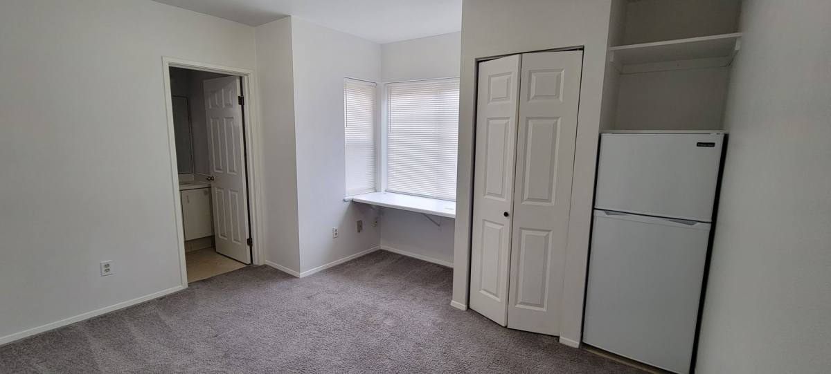 Apartment for rent at 4750 16th Ave NE, Seattle, WA 98105