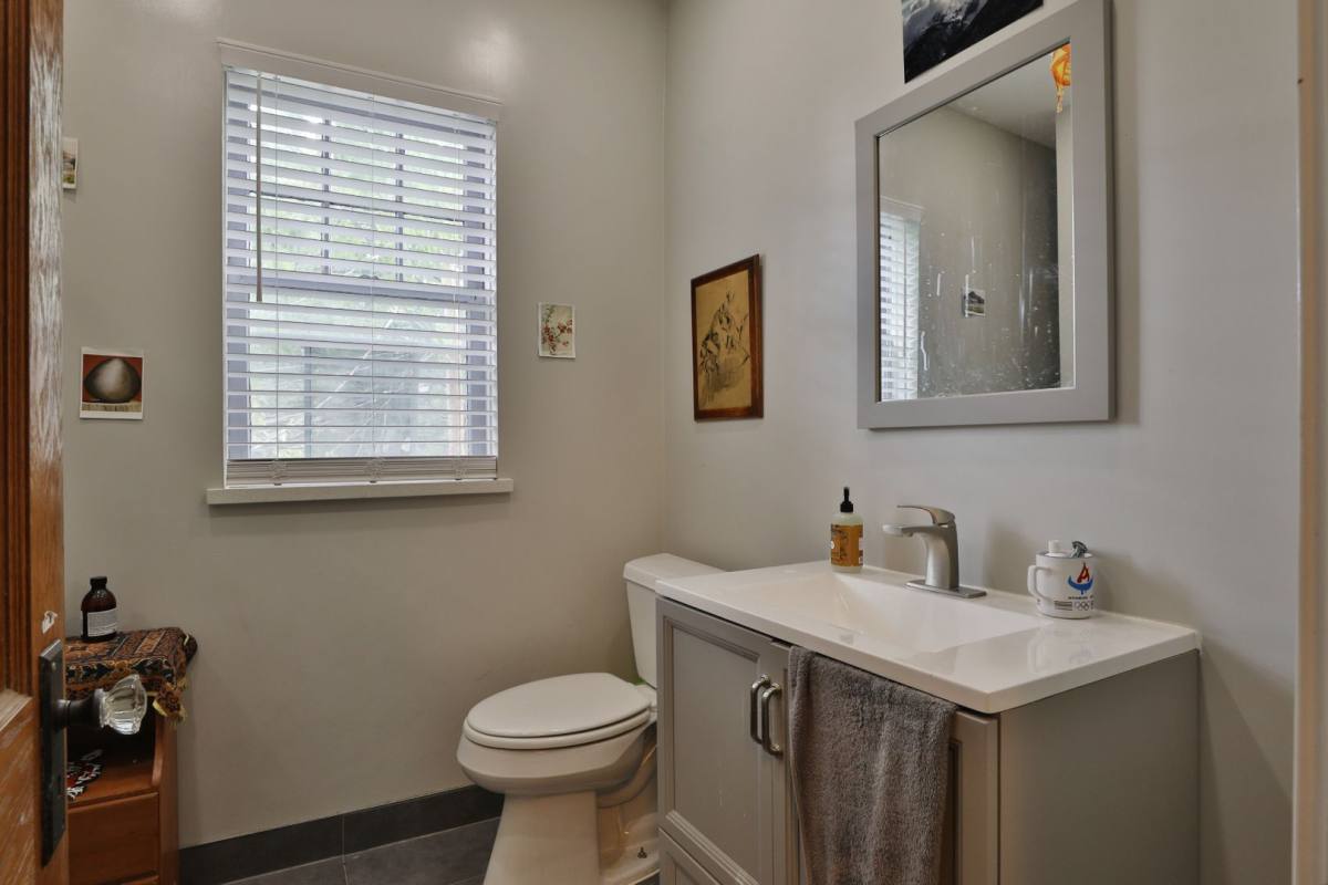 House for rent at 2120 Iuka Ave, Columbus, OH 43202