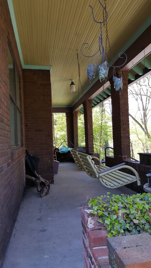 House for rent at 2120 Iuka Ave, Columbus, OH 43202