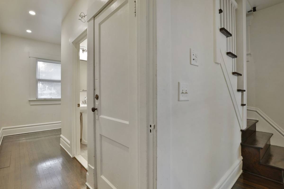 Townhouse for rent at 248 E Patterson Ave, Columbus, OH 43202