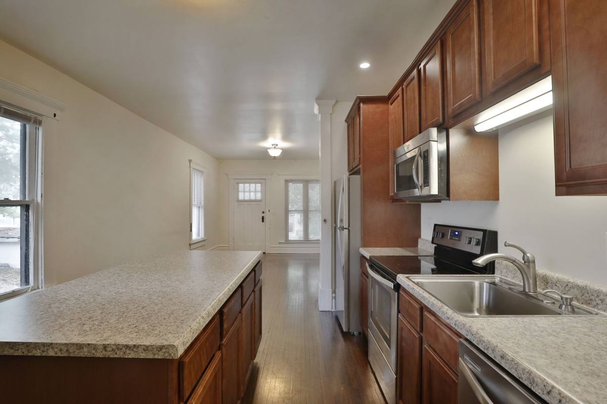 Townhouse for rent at 248 E Patterson Ave, Columbus, OH 43202