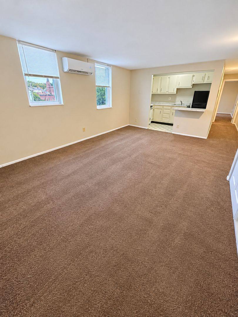 Apartment for rent at 321 Ella St, McKees Rocks, PA 15136