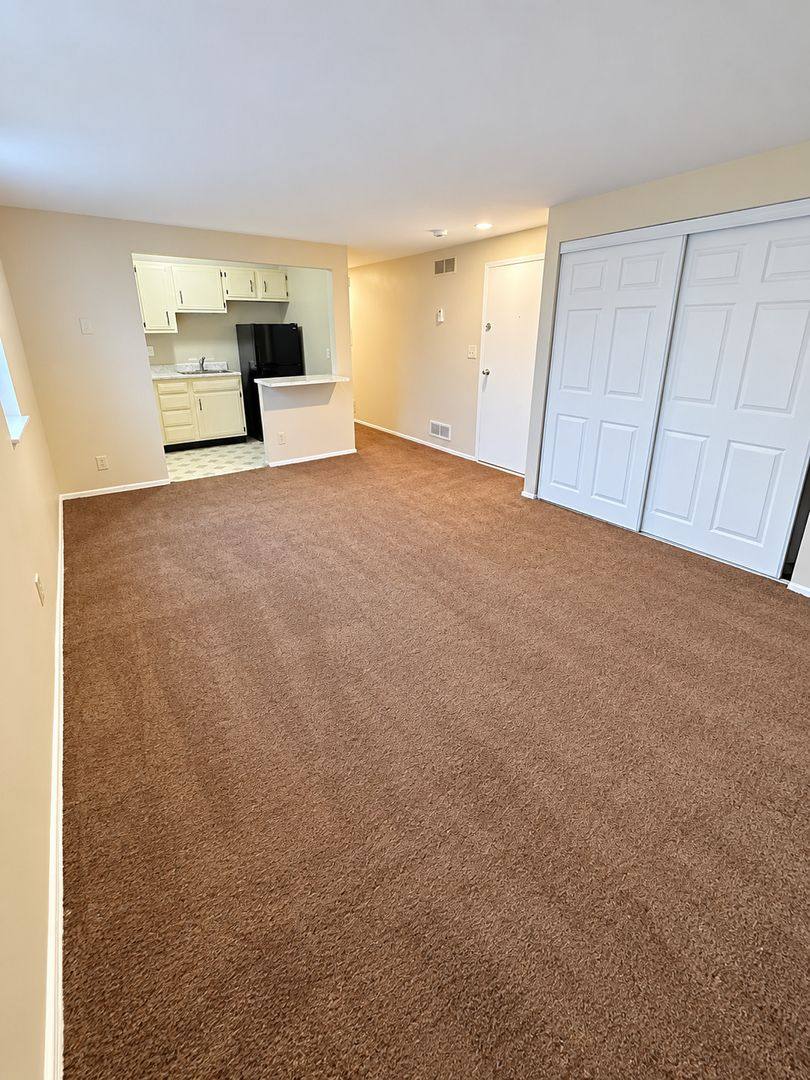Apartment for rent at 321 Ella St, McKees Rocks, PA 15136