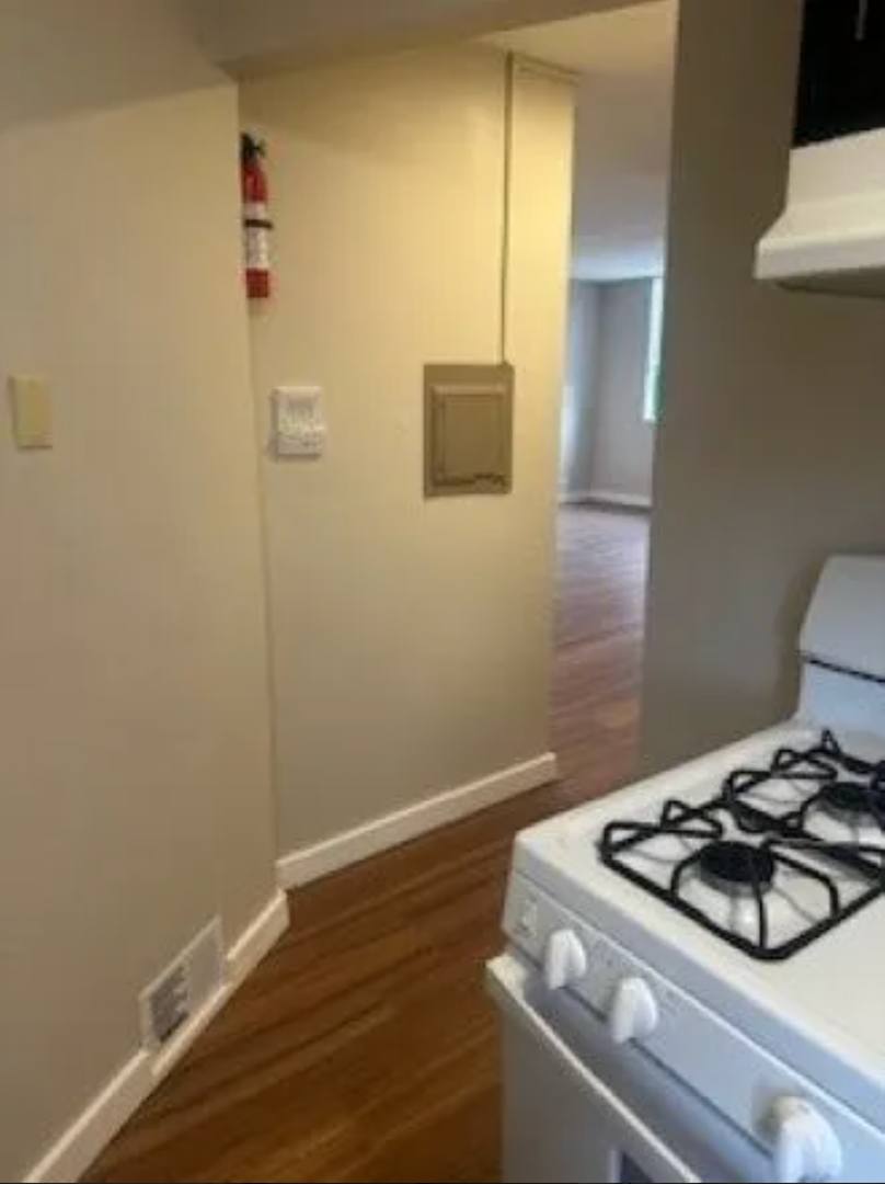 Apartment for rent at 321 Ella St, McKees Rocks, PA 15136