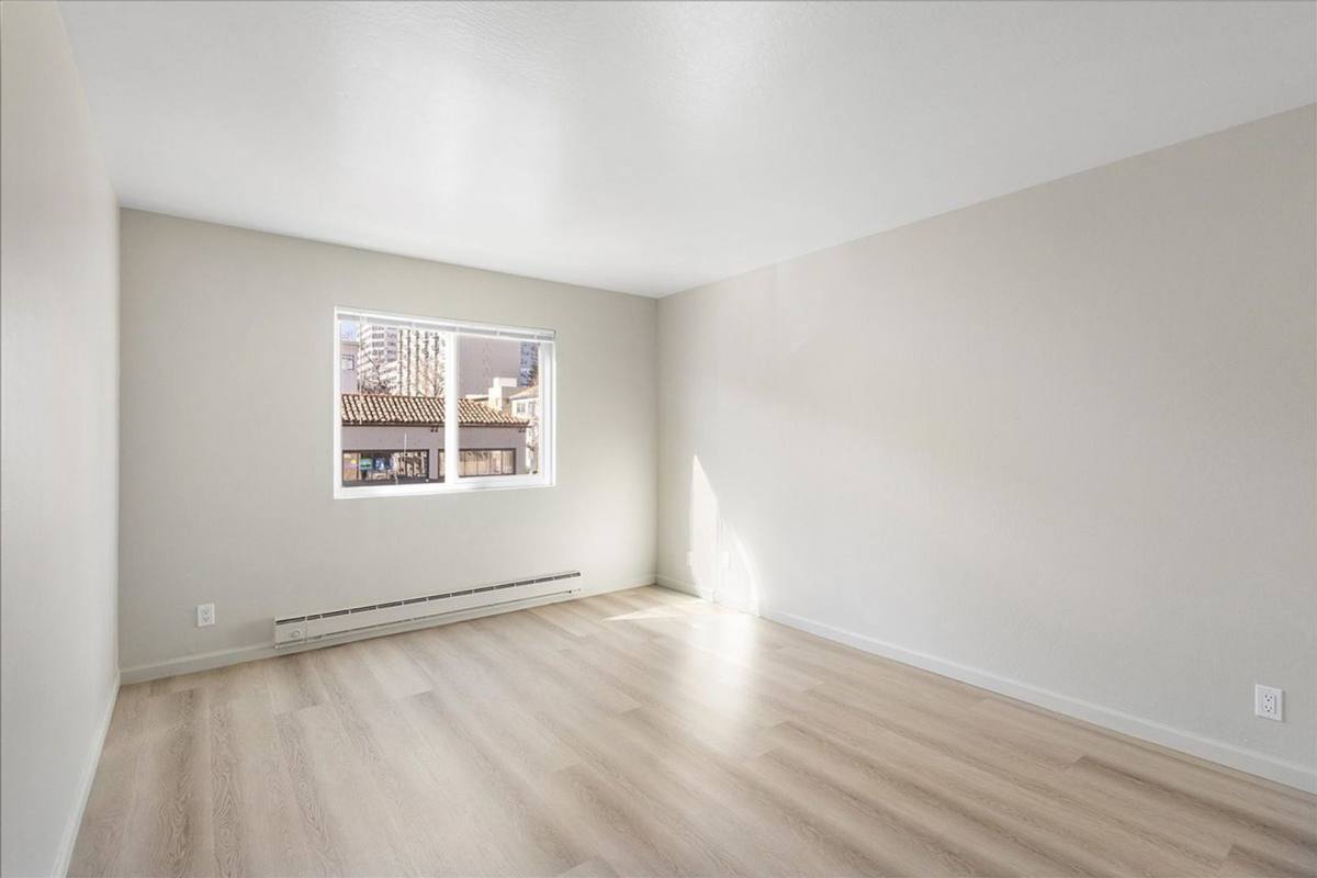 Apartment for rent at 145 17th St, Oakland, CA 94612