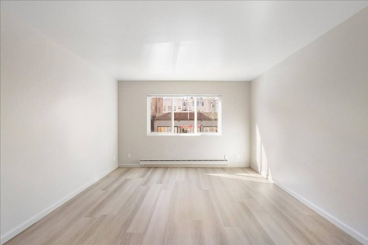 Apartment for rent at 145 17th St, Oakland, CA 94612