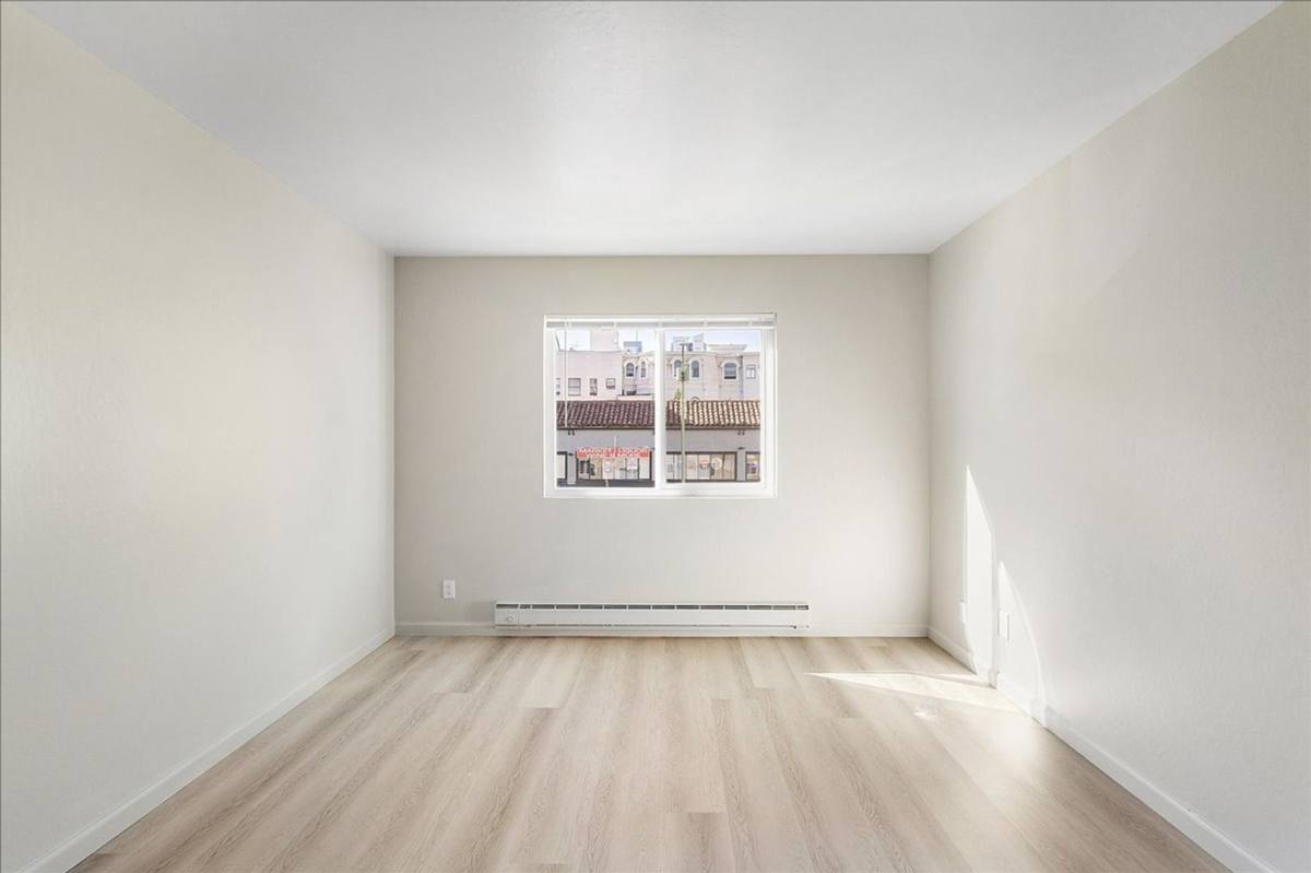 Apartment for rent at 145 17th St, Oakland, CA 94612