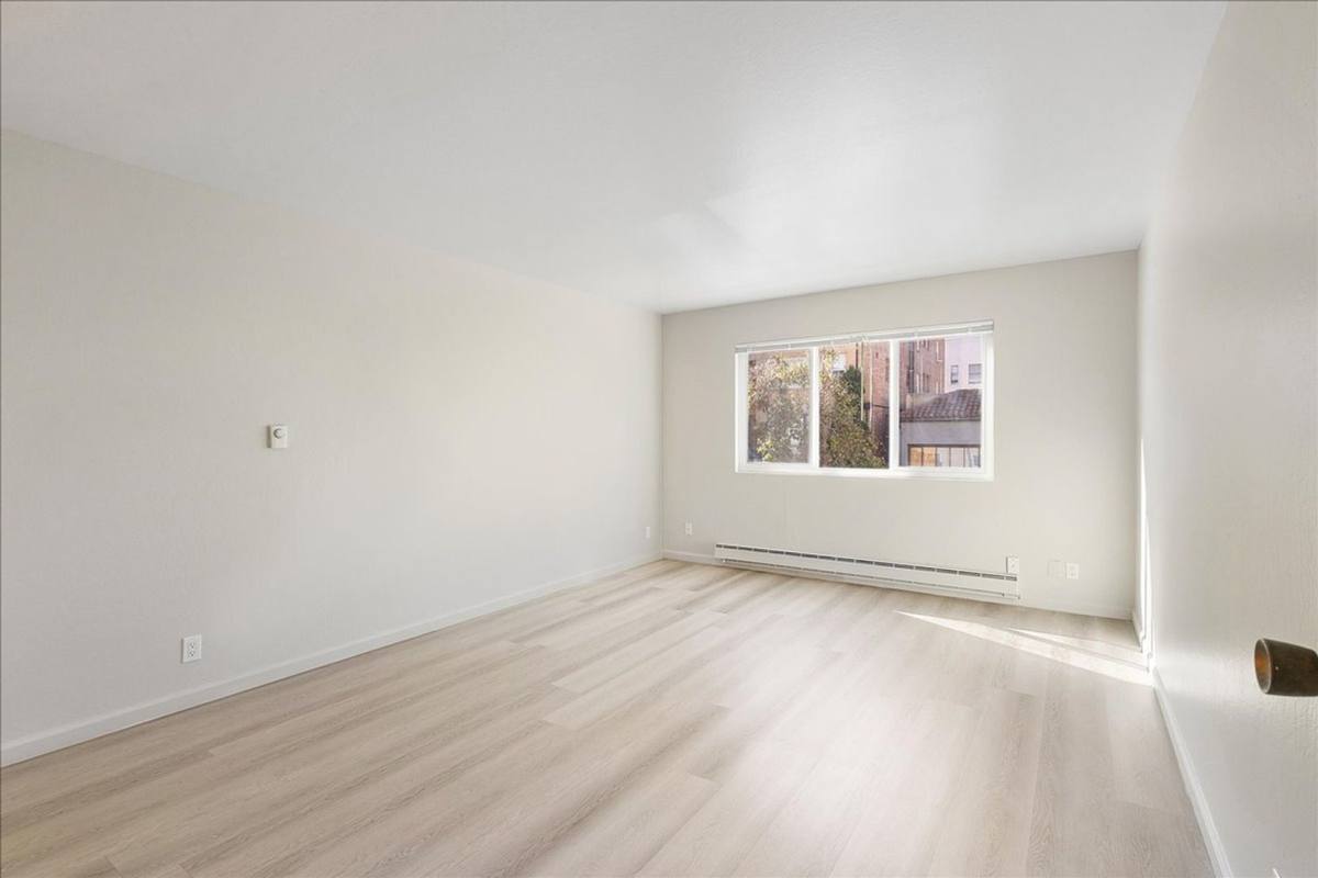 Apartment for rent at 145 17th St, Oakland, CA 94612
