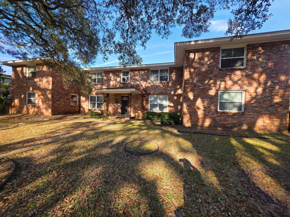 Apartment for rent at 3601 Bull St, Savannah, GA 31405