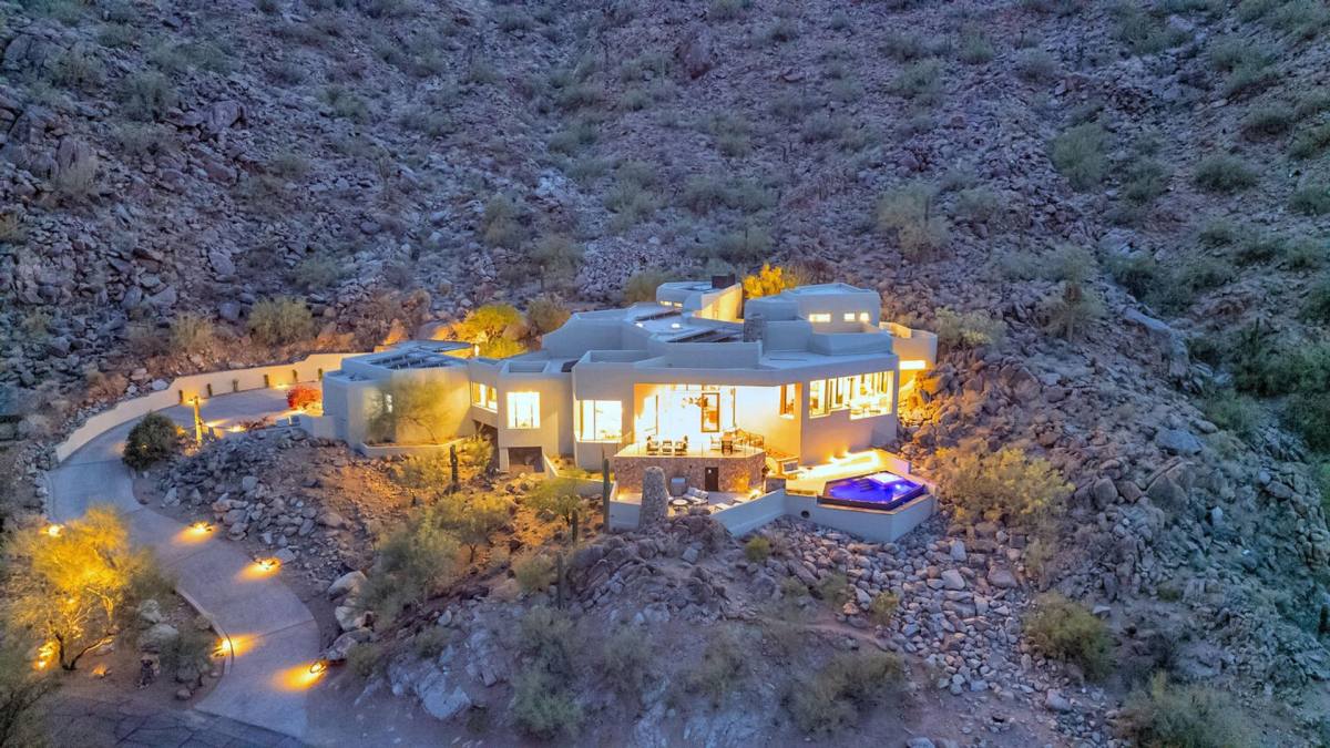 House for rent at 5810 E Cholla Lane, Paradise Valley, AZ 85253