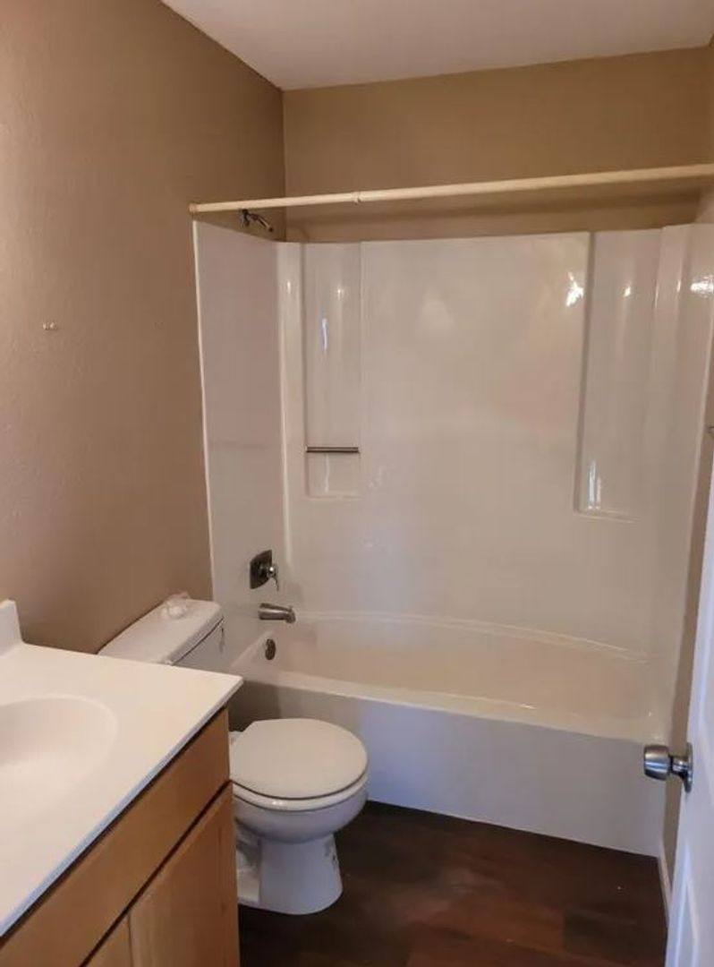 Apartment for rent at 421 8th Ave N, Saint Cloud, MN 56303