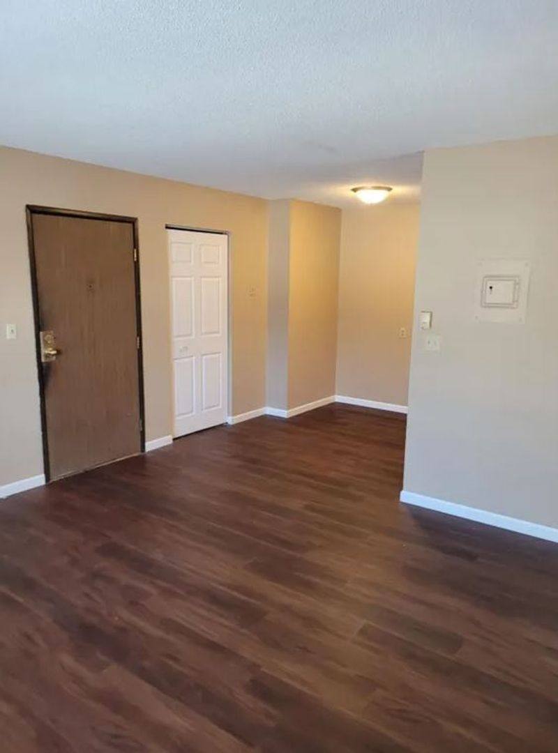 Apartment for rent at 421 8th Ave N, Saint Cloud, MN 56303
