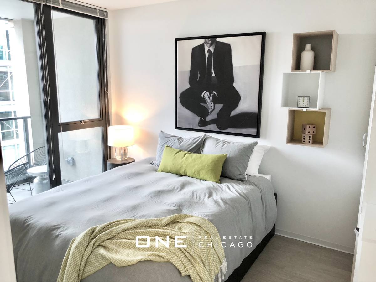 Apartment for rent at 156 W Superior, Chicago, IL 60654
