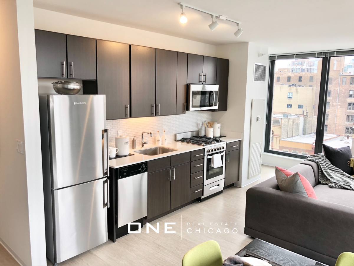 Apartment for rent at 156 W Superior, Chicago, IL 60654