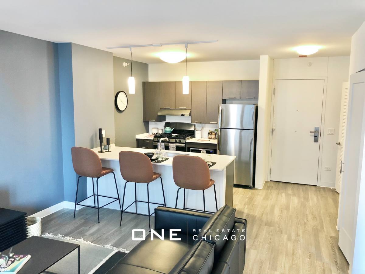 Apartment for rent at 629 N Wells, Chicago, IL 60606