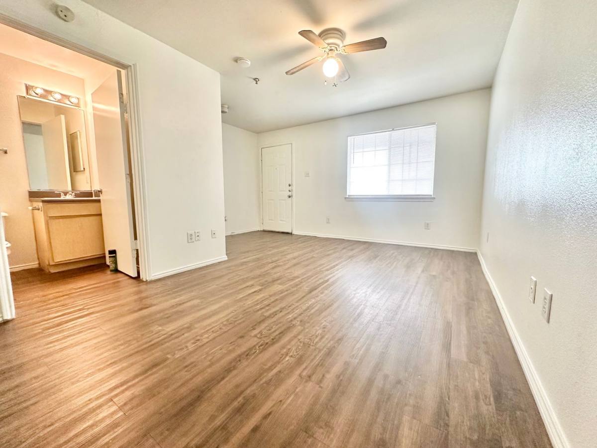 Apartment for rent at 2520 W Prairie St, Denton, TX 76205