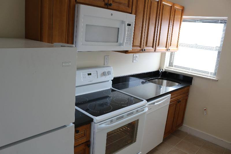 Apartment for rent at 116 Longwood Ave #4, Brookline, MA 02446