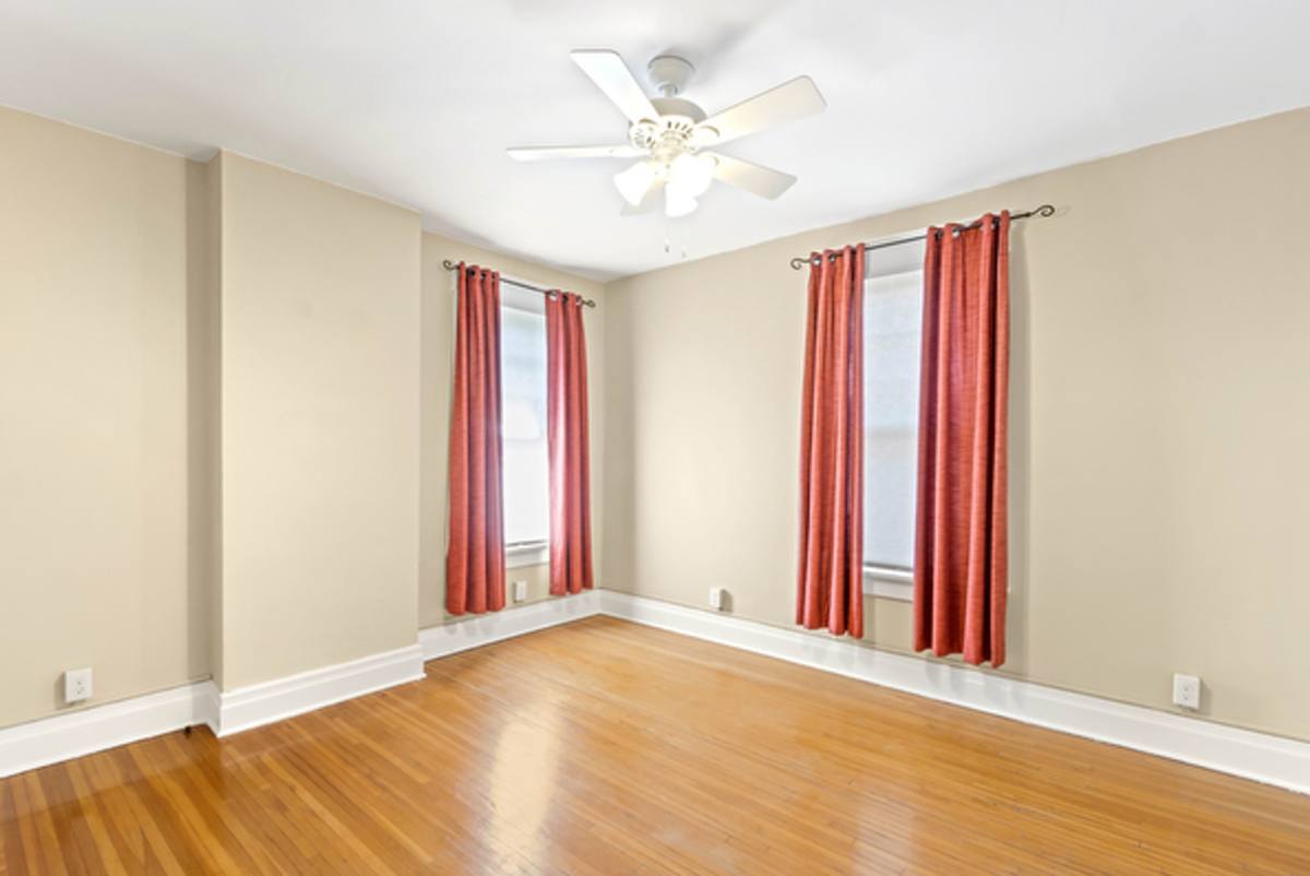 House for rent at 157 E Oakland Ave, Columbus, OH 43201