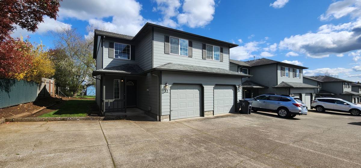 Apartment for rent at 450 NE A St, Dallas, OR 97338