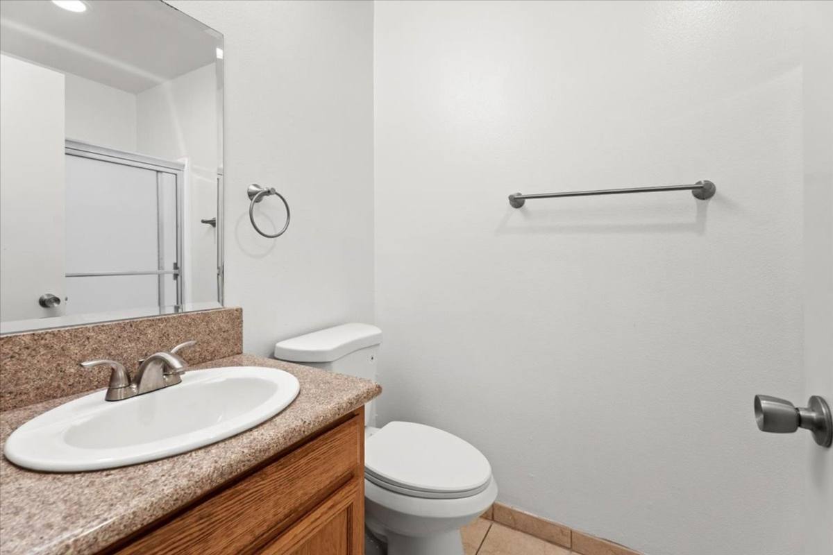 Condo for rent at 5325 Newcastle Ave, Encino, CA 91316