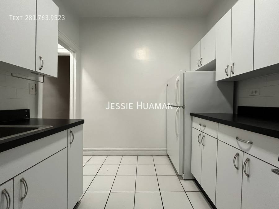 Apartment for rent at 107 E 88th St #2EE, New York, NY 10128