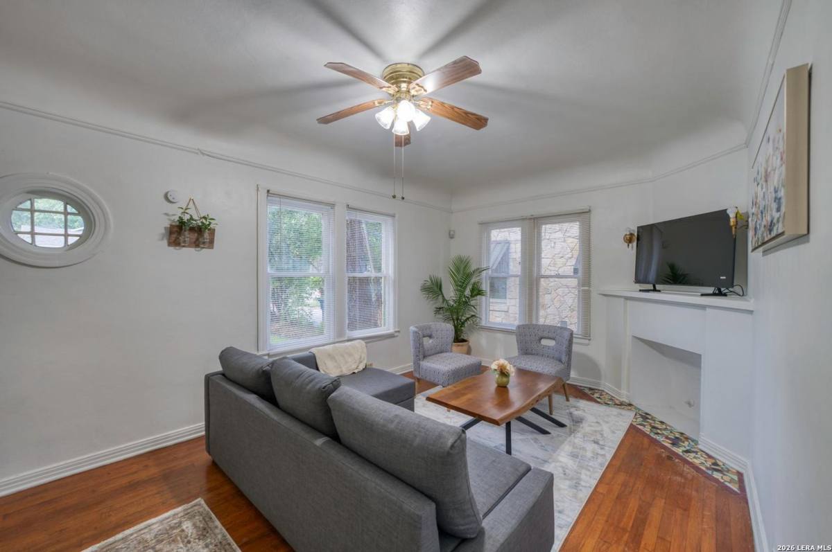 Apartment for rent at 311 E Lullwood, San Antonio, TX 78212