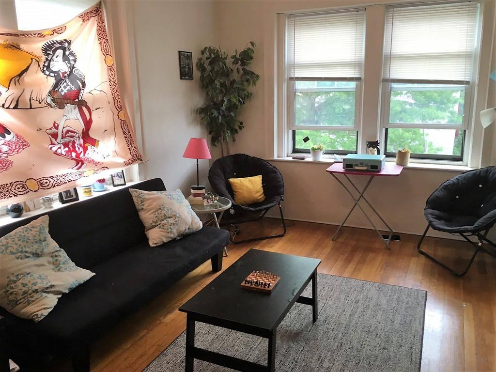 Apartment for rent at 586 Washington St #6, Brookline, MA 02446