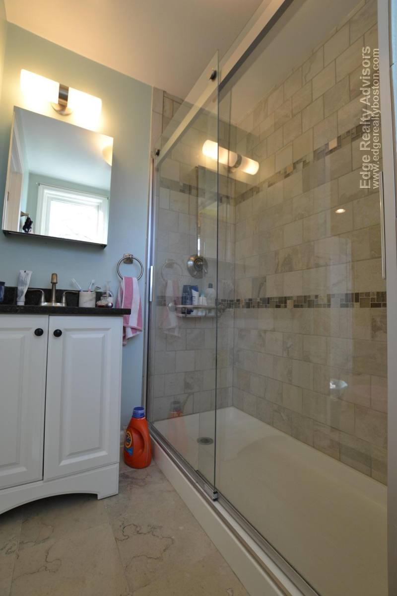 House for rent at 35 Palmer St #R, Waltham, MA 02451