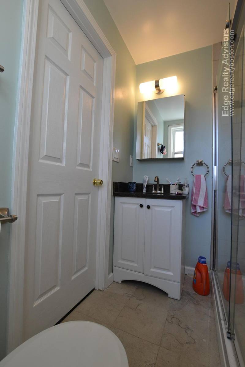 House for rent at 35 Palmer St #R, Waltham, MA 02451