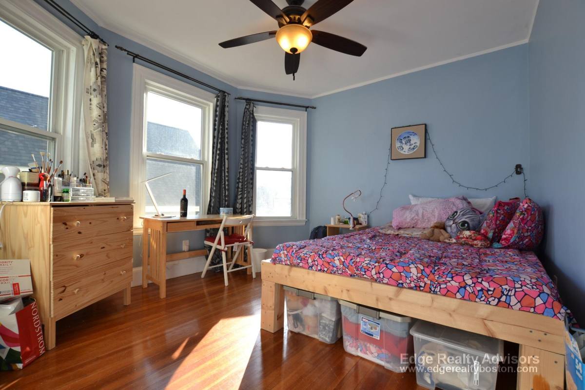 House for rent at 35 Palmer St #R, Waltham, MA 02451