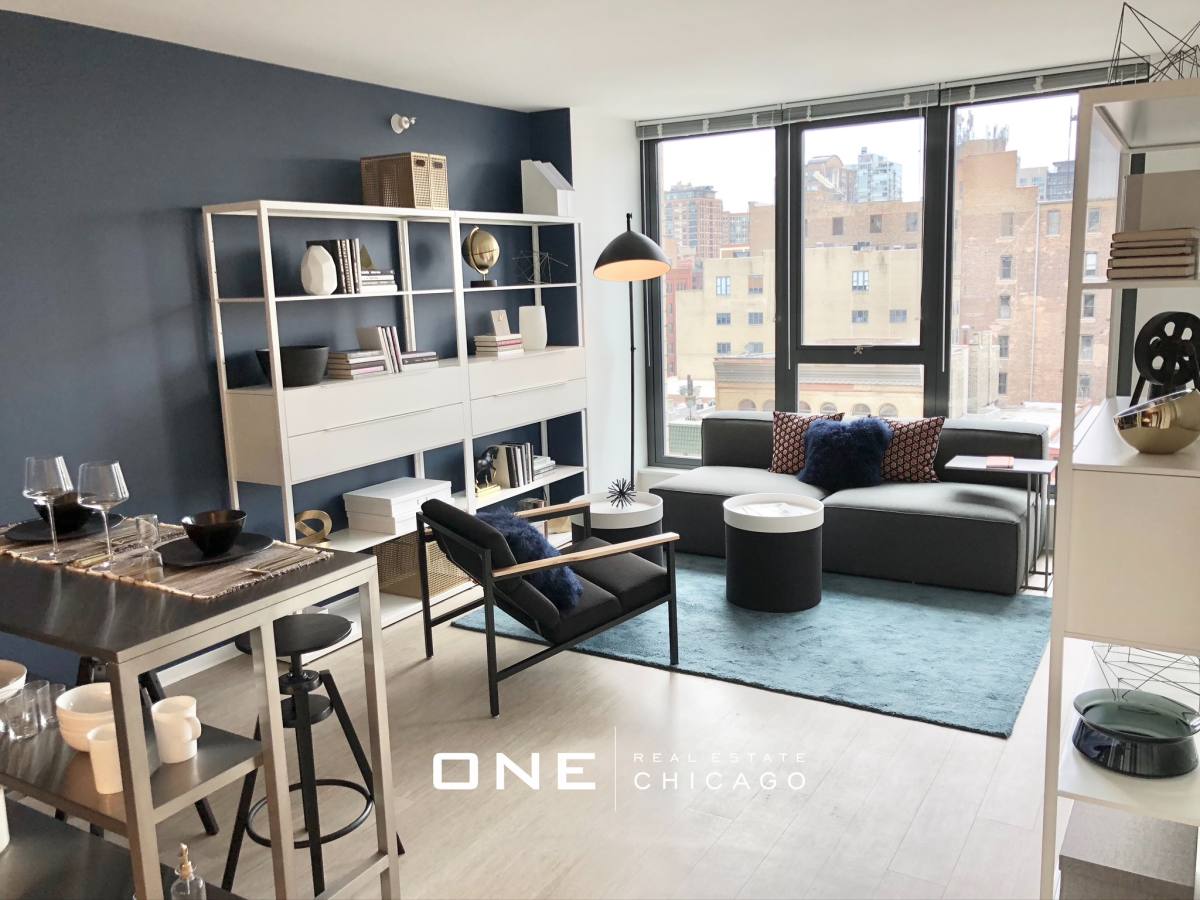 Apartment for rent at 156 W Superior #2, Chicago, IL 60654