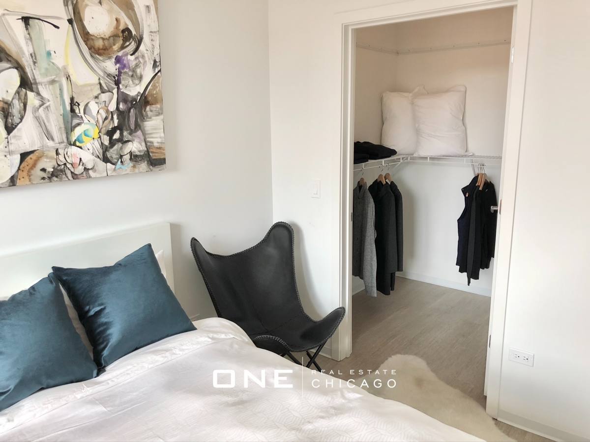 Apartment for rent at 156 W Superior #2, Chicago, IL 60654