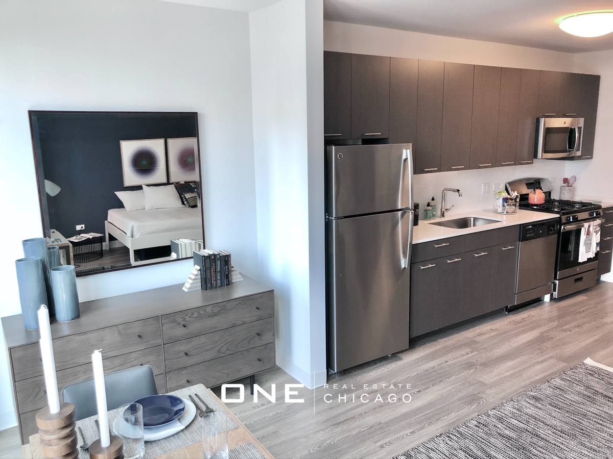 Apartment for rent at 629 N Wells #1, Chicago, IL 60606