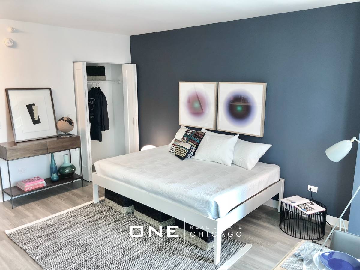 Apartment for rent at 629 N Wells #1, Chicago, IL 60606