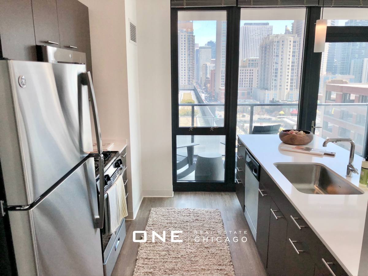 Apartment for rent at 629 N Wells #6, Chicago, IL 60606