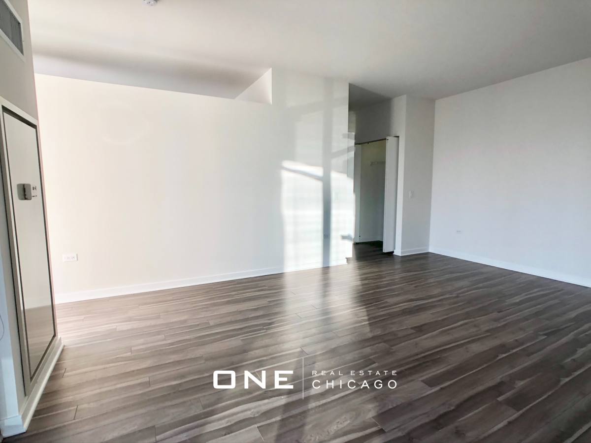 Apartment for rent at 813 N Lasalle #23, Chicago, IL 60654