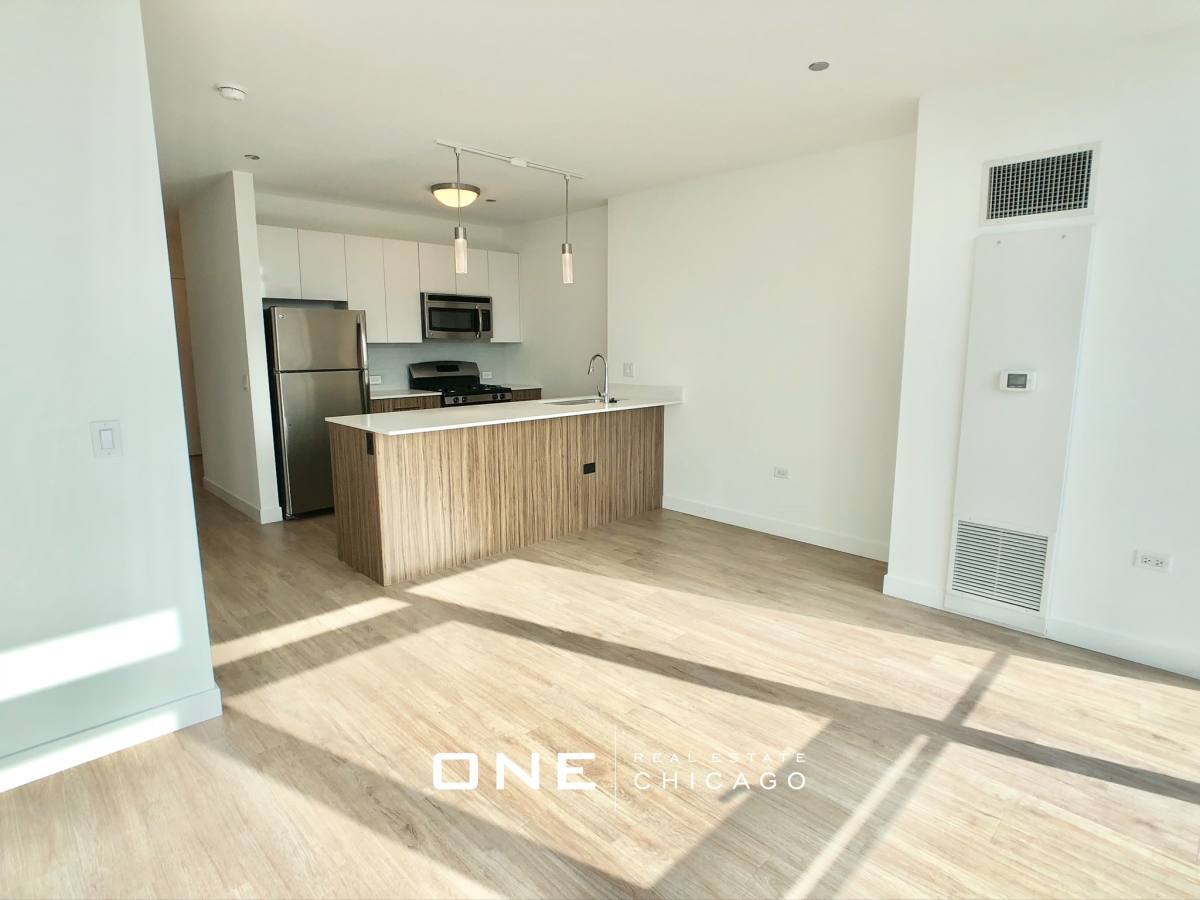 Apartment for rent at 333 W Wolf Point Plaza #1, Chicago, IL 60654