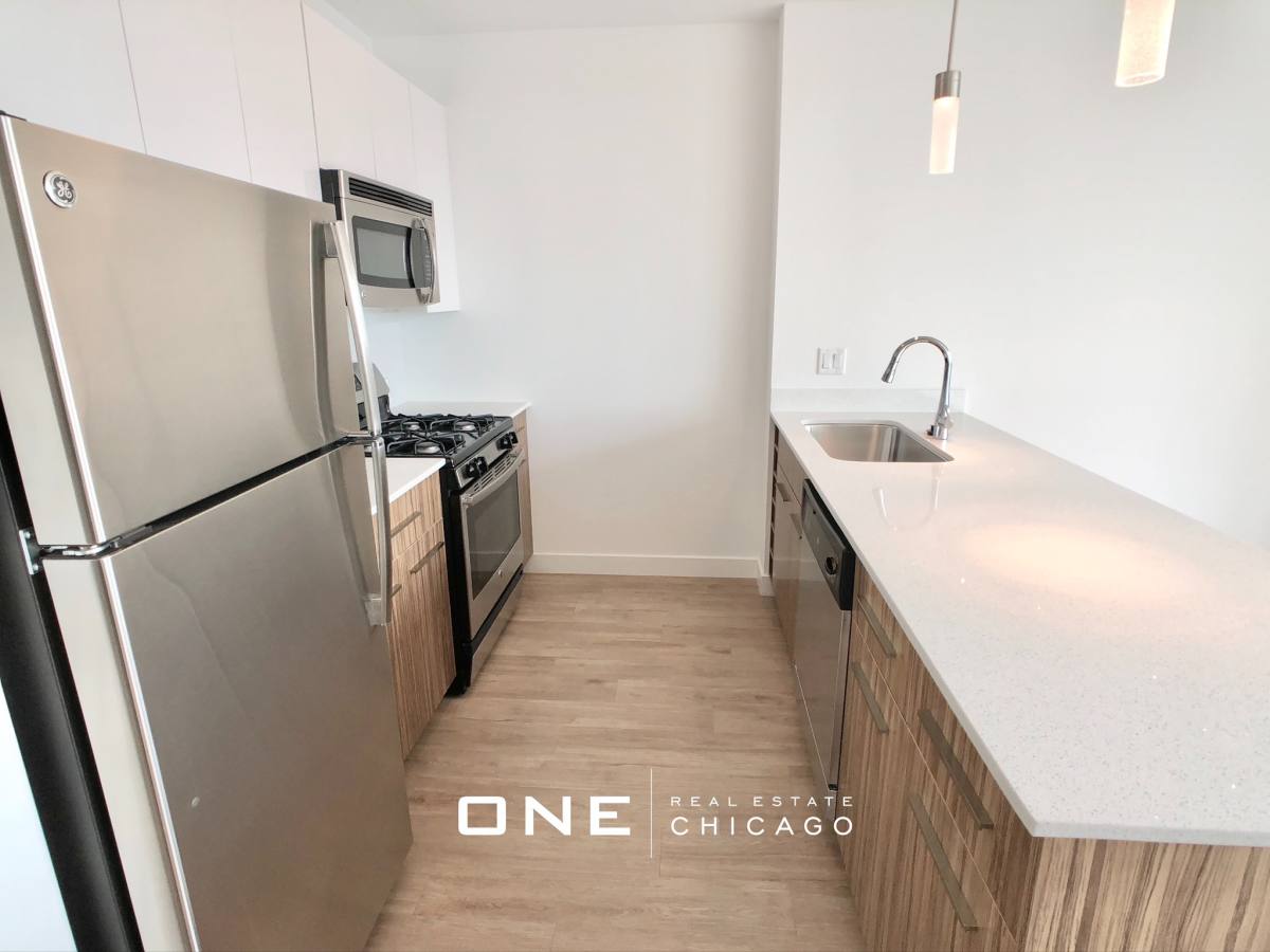 Apartment for rent at 333 W Wolf Point Plaza #1, Chicago, IL 60654