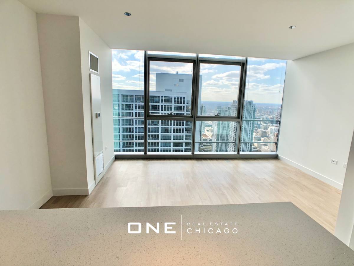 Apartment for rent at 333 W Wolf Point Plaza #1, Chicago, IL 60654