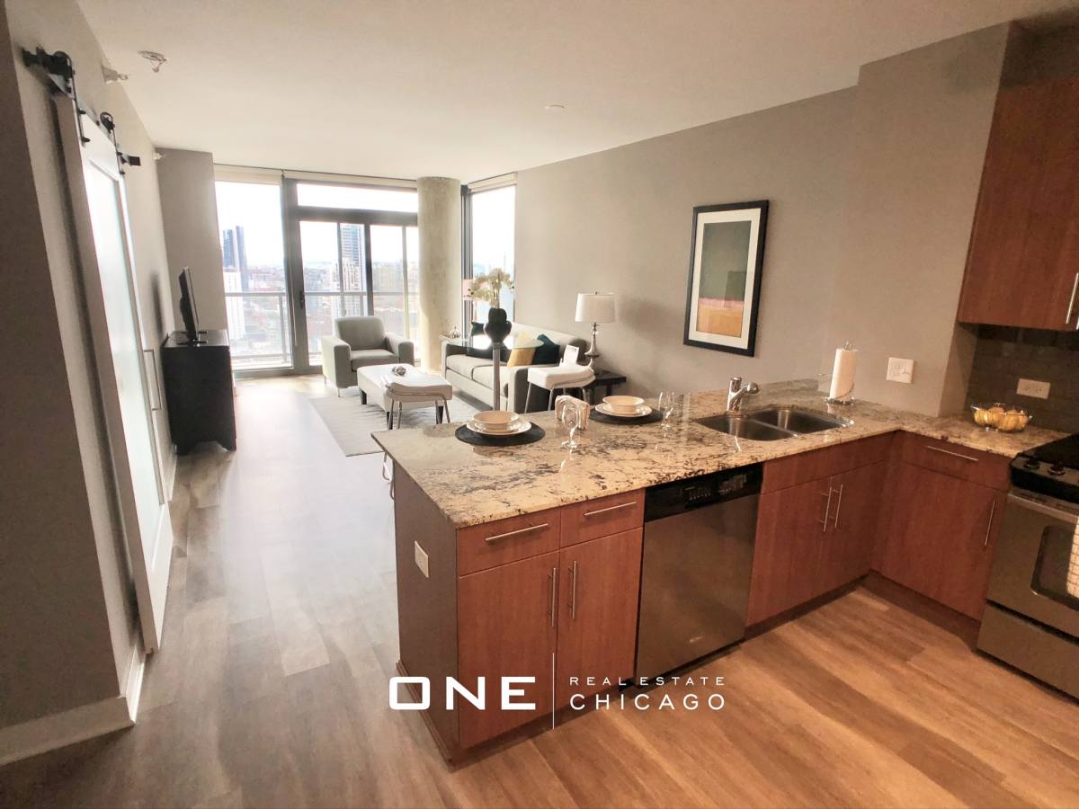 Apartment for rent at 501 N State St #1, Chicago, IL 60654
